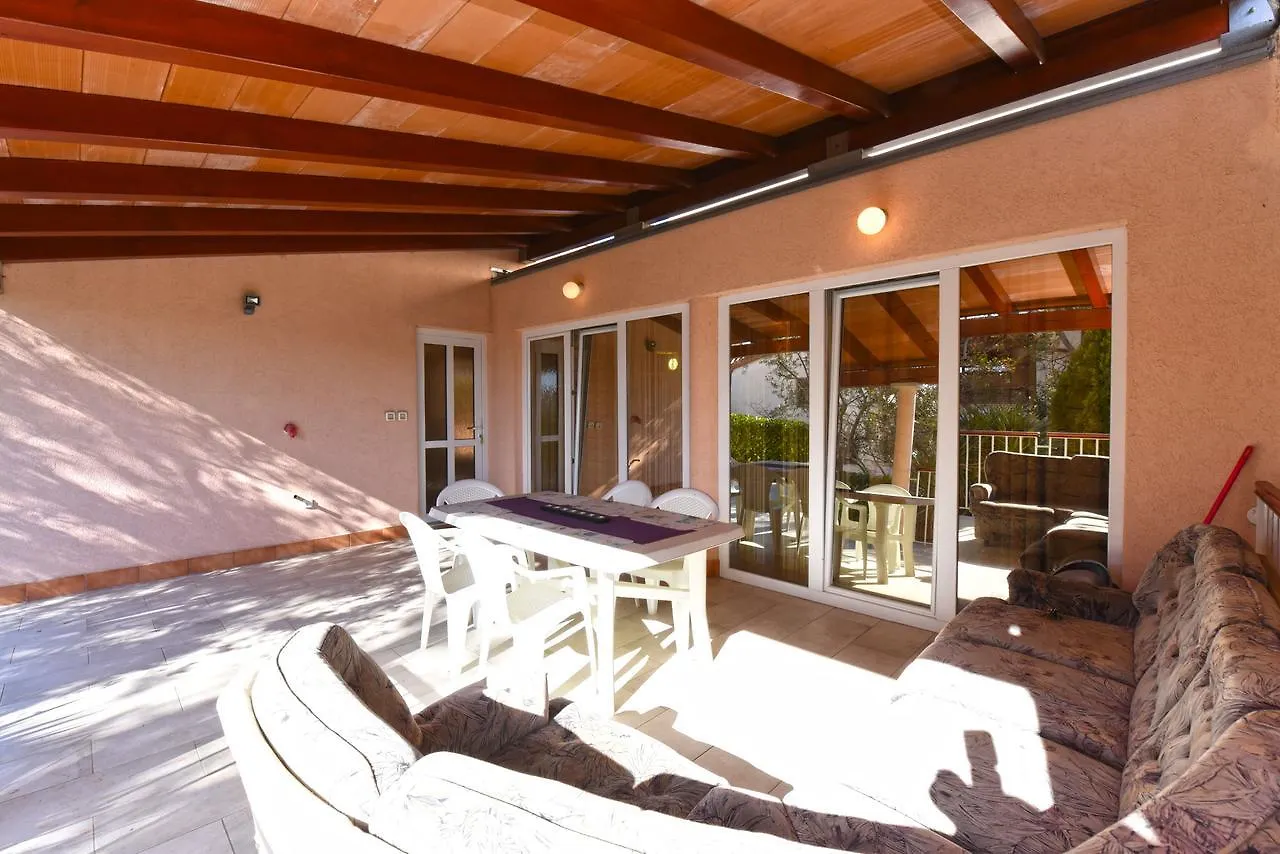 Apartment Josip 1562 Pula