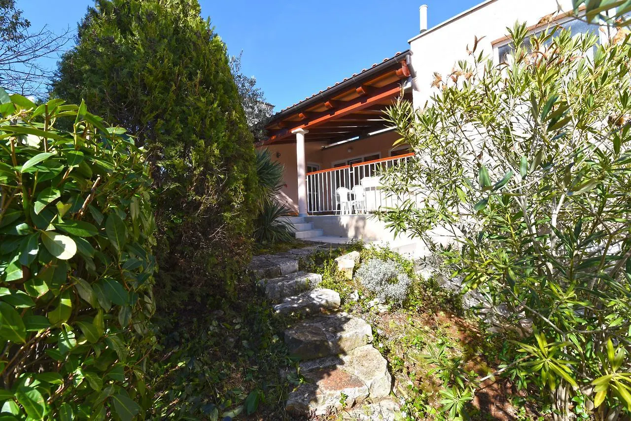 Apartment Josip 1562 Pula 0*,  Croatia