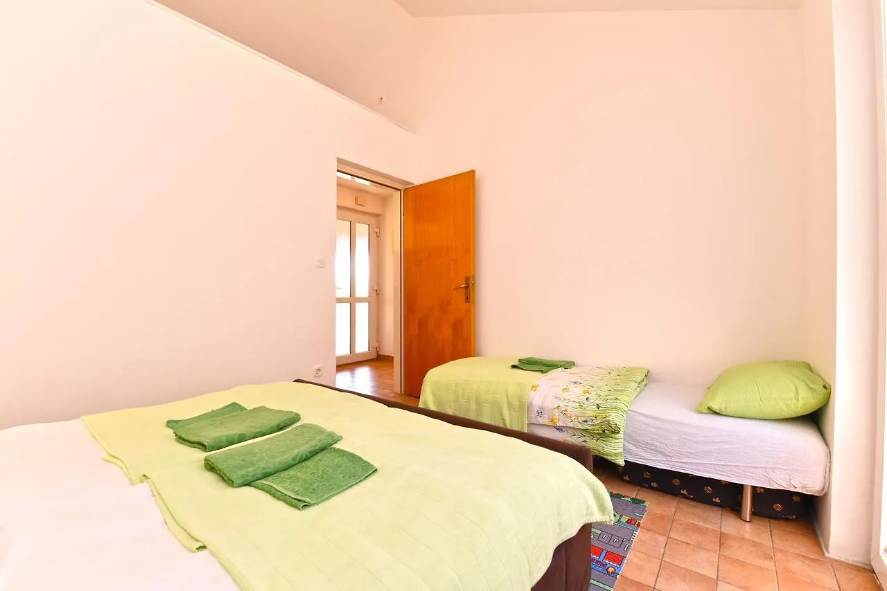 Apartment Josip 1562 Pula