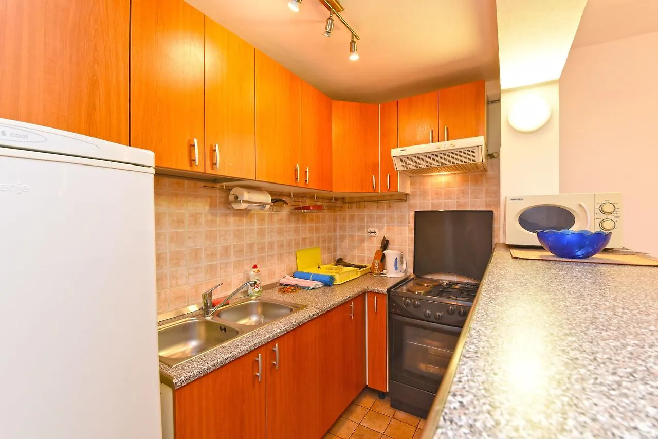 Apartment Josip 1562 Pula