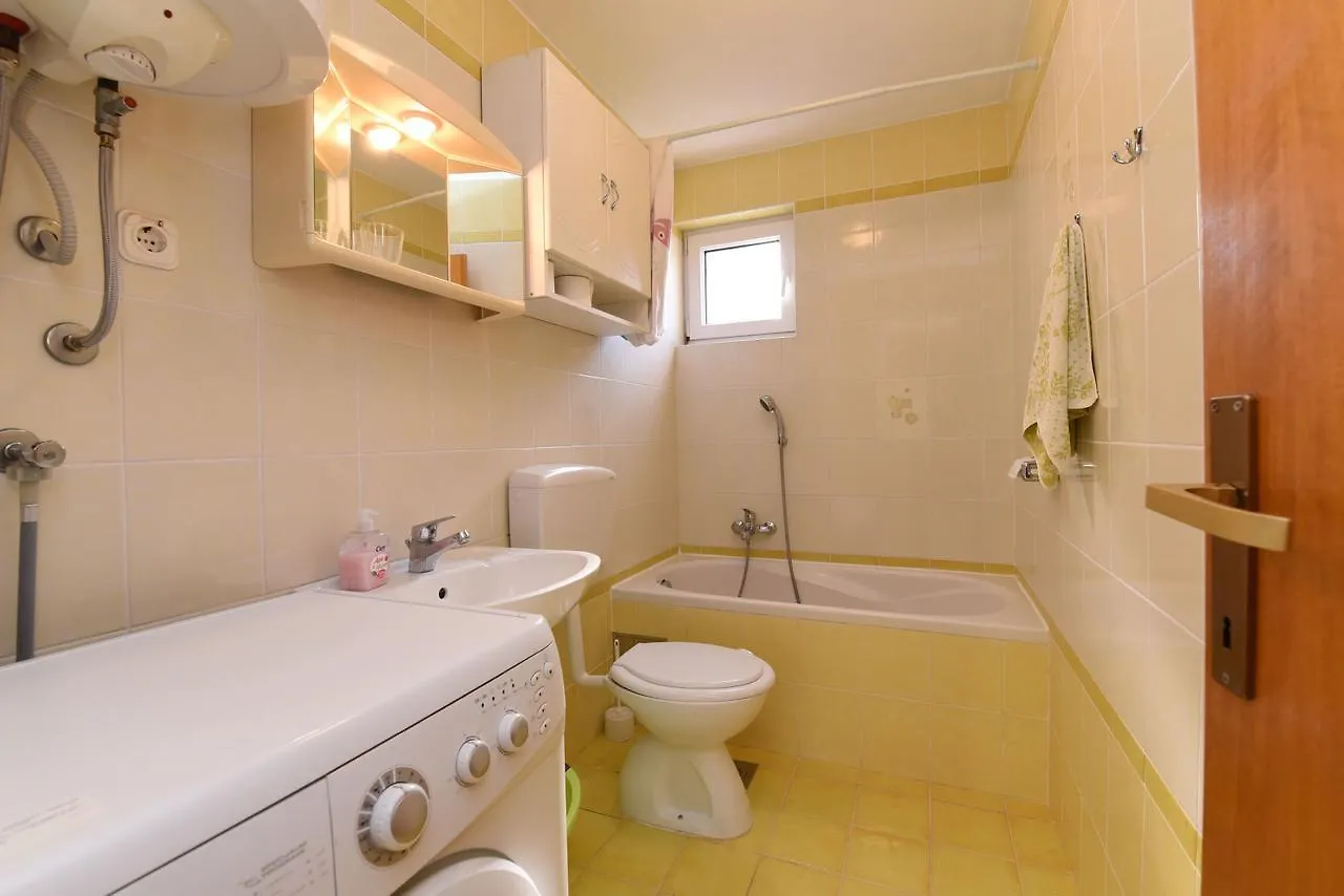 Apartment Josip 1562 Pula
