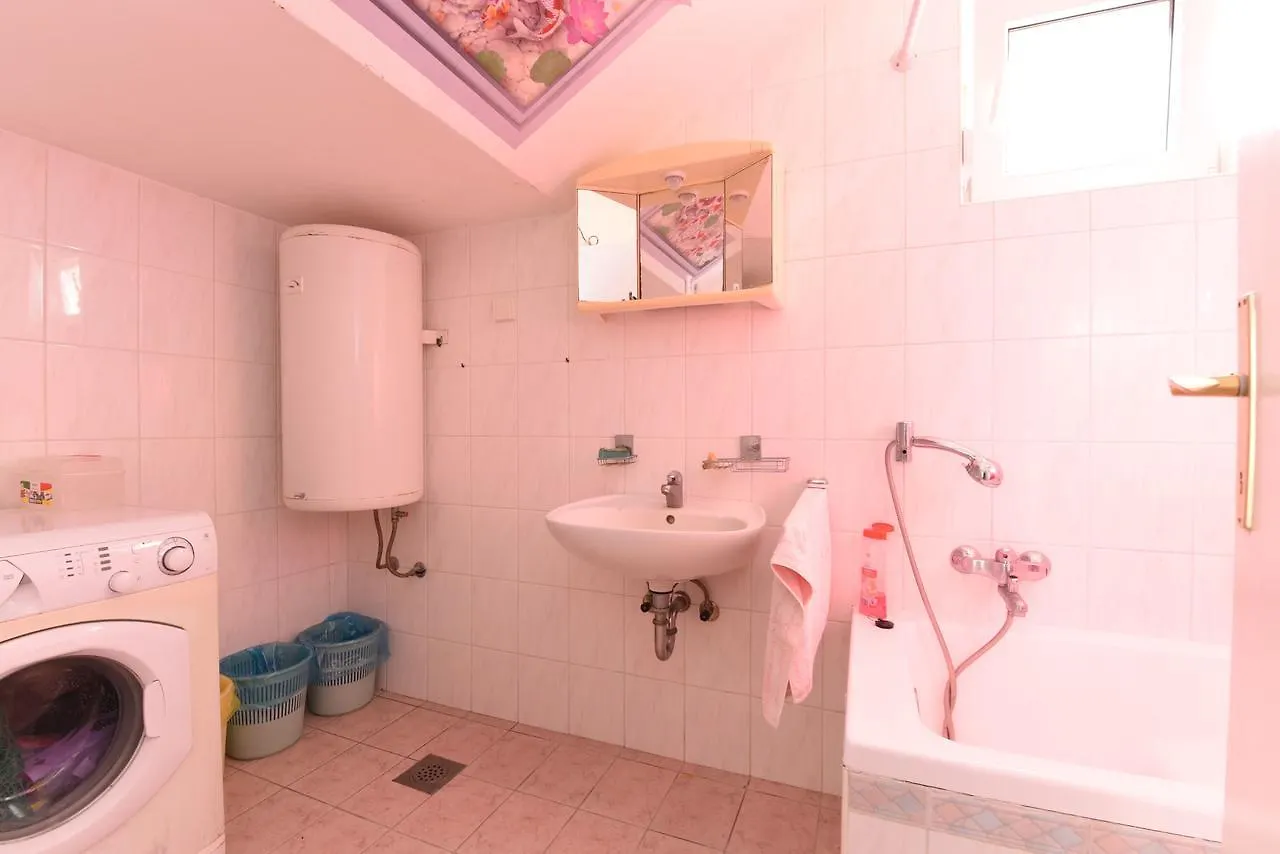 Apartment Josip 1562 Pula